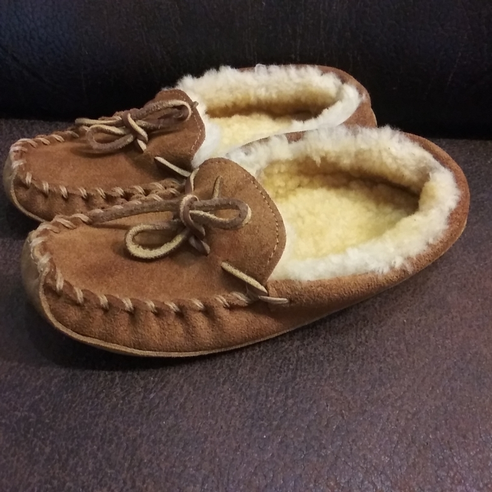 LL BEAN Kids Suede Shearling Lined Wicked Good Moc Slippers Shoes Sz 13 kids